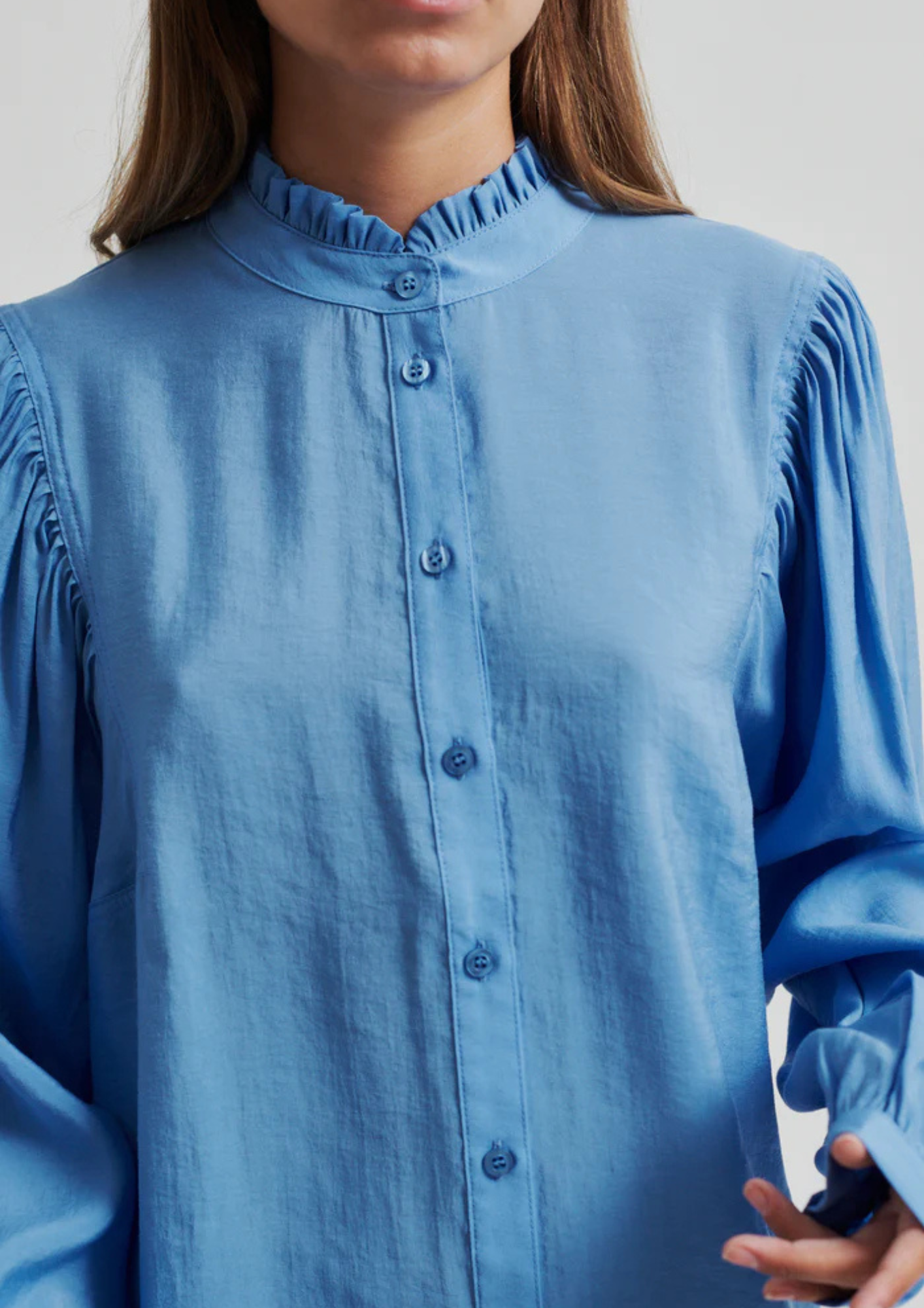 Second Female Emilia Shirt - Marina