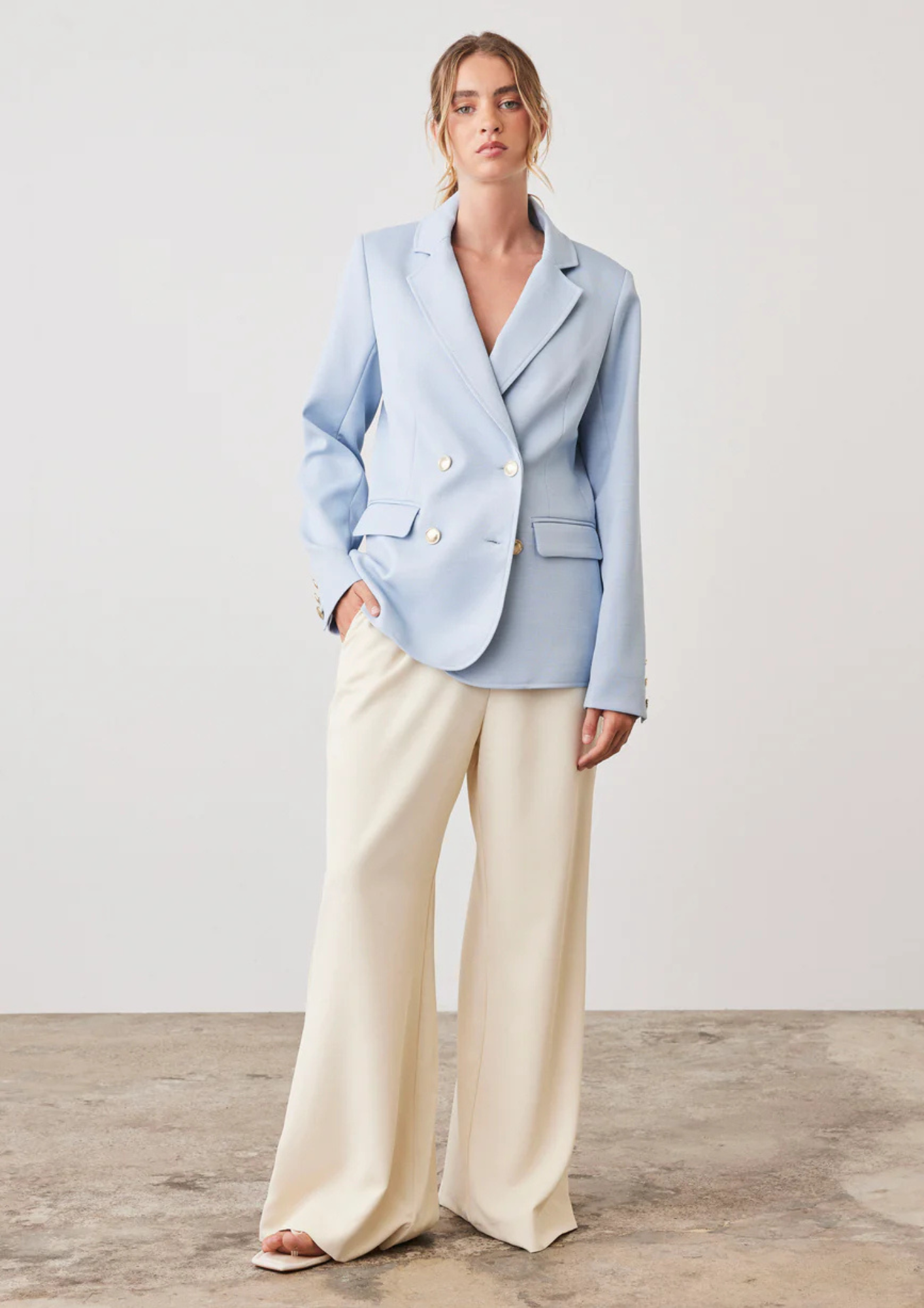 Esmaee Pivot Blazer - Sky