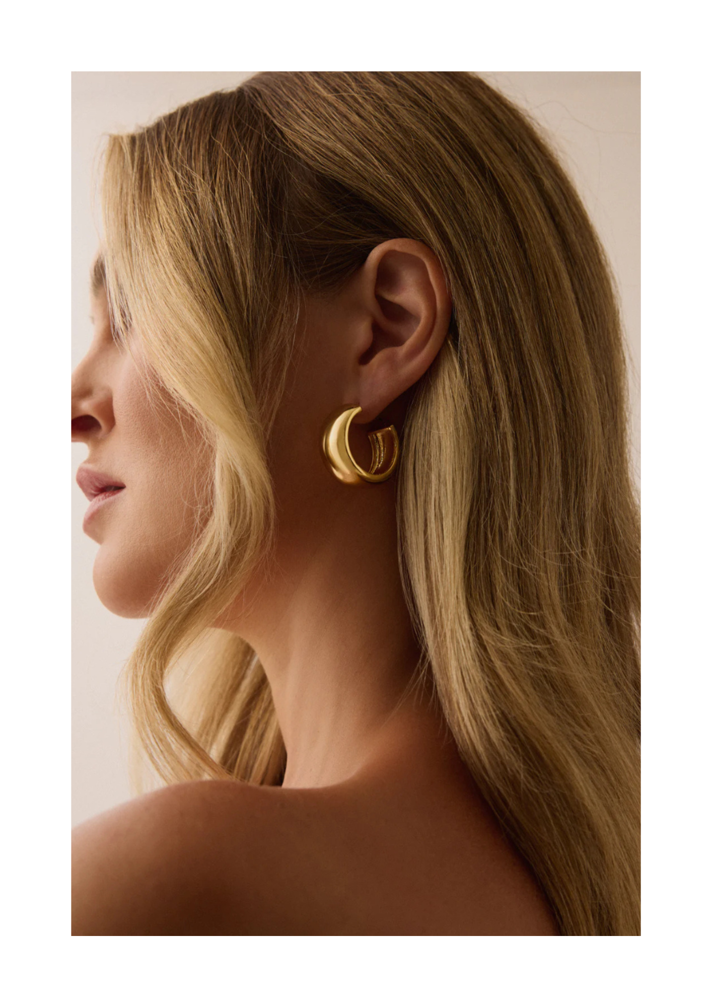 Bling Bar Cialda Hoops Plain 14KT Gold Plating Earrings