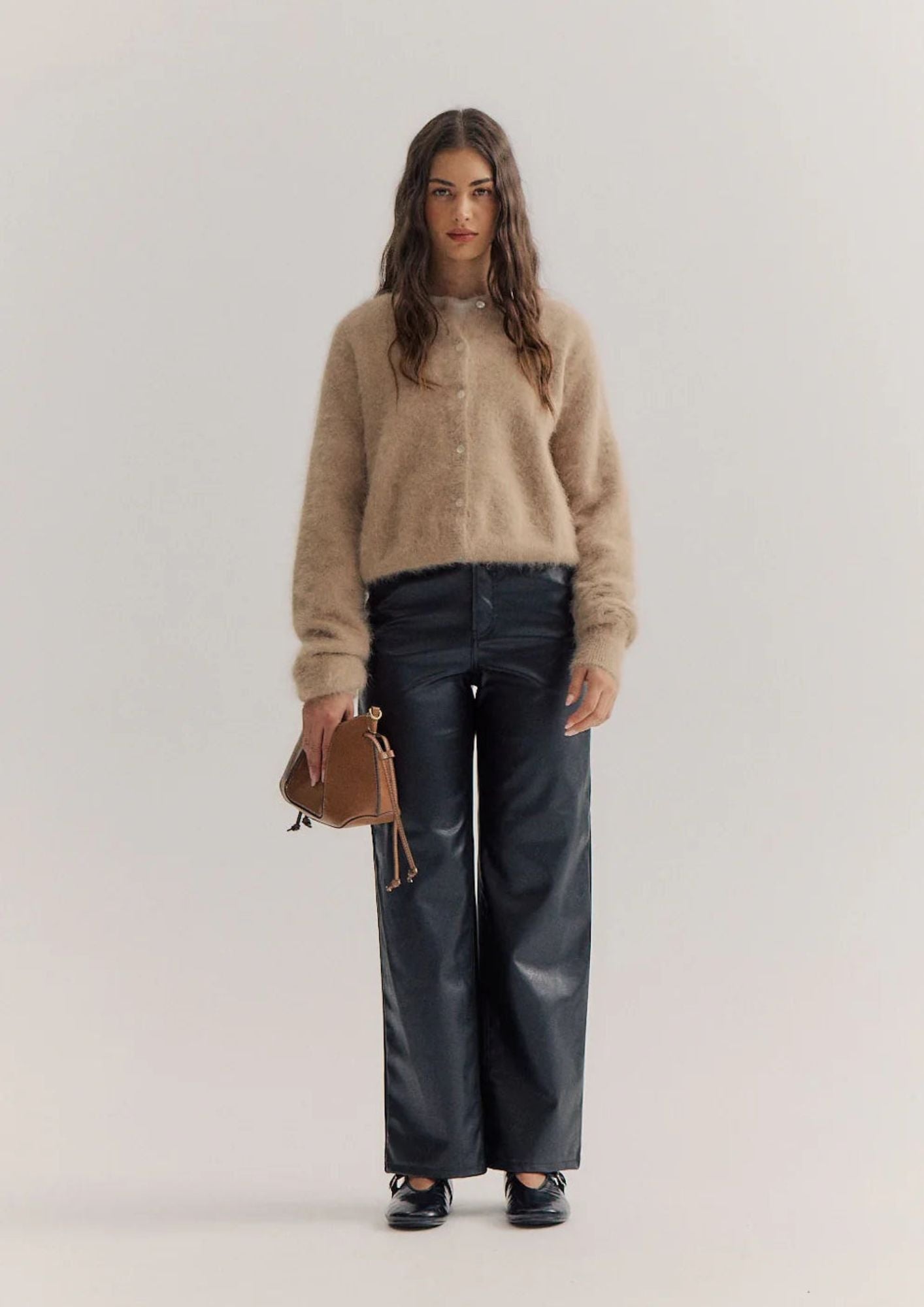 World Of Nomads - Frankie Cashmere Crew Neck Cardigan Latte