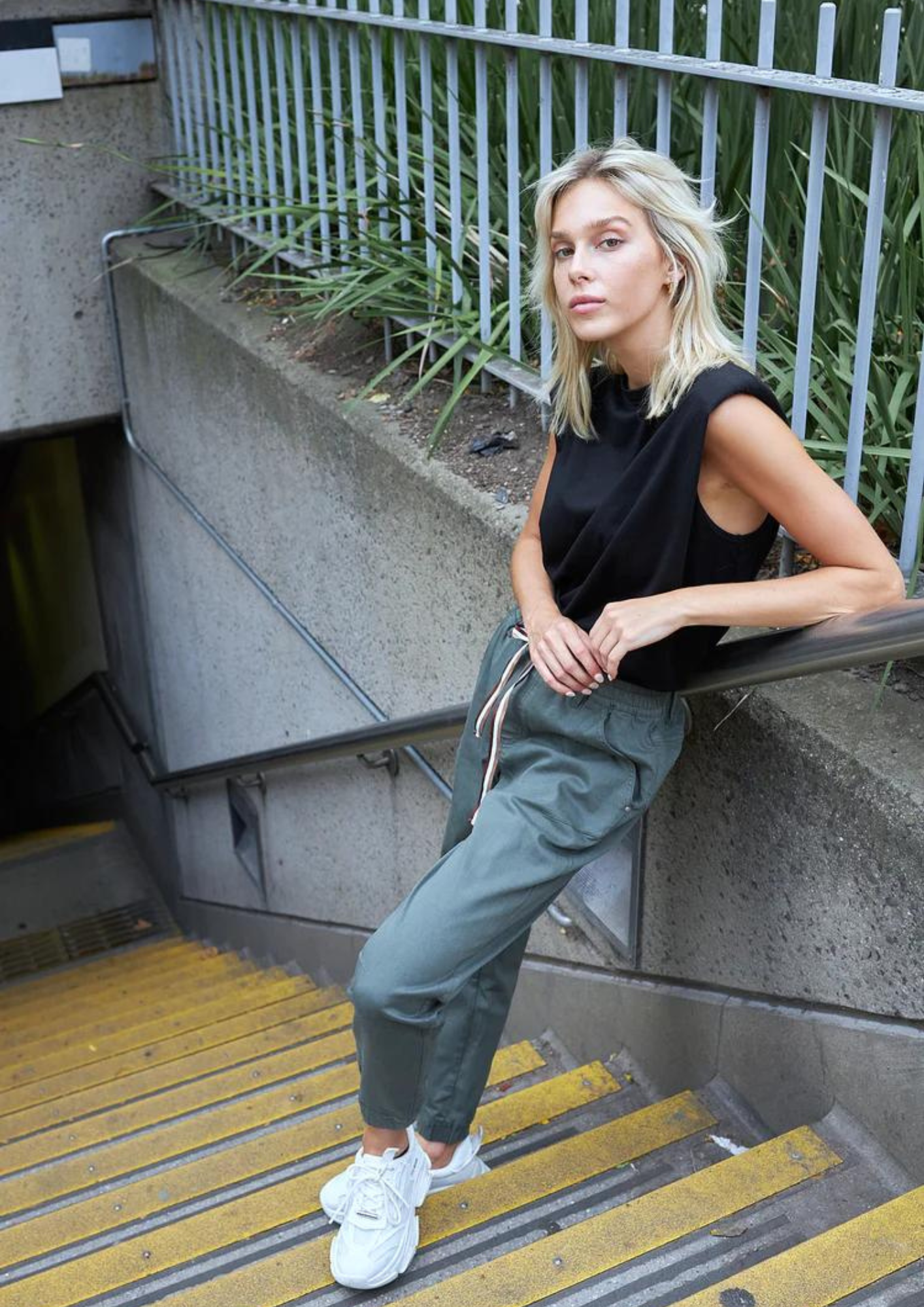 Saint Rose - Libby Jogger Khaki