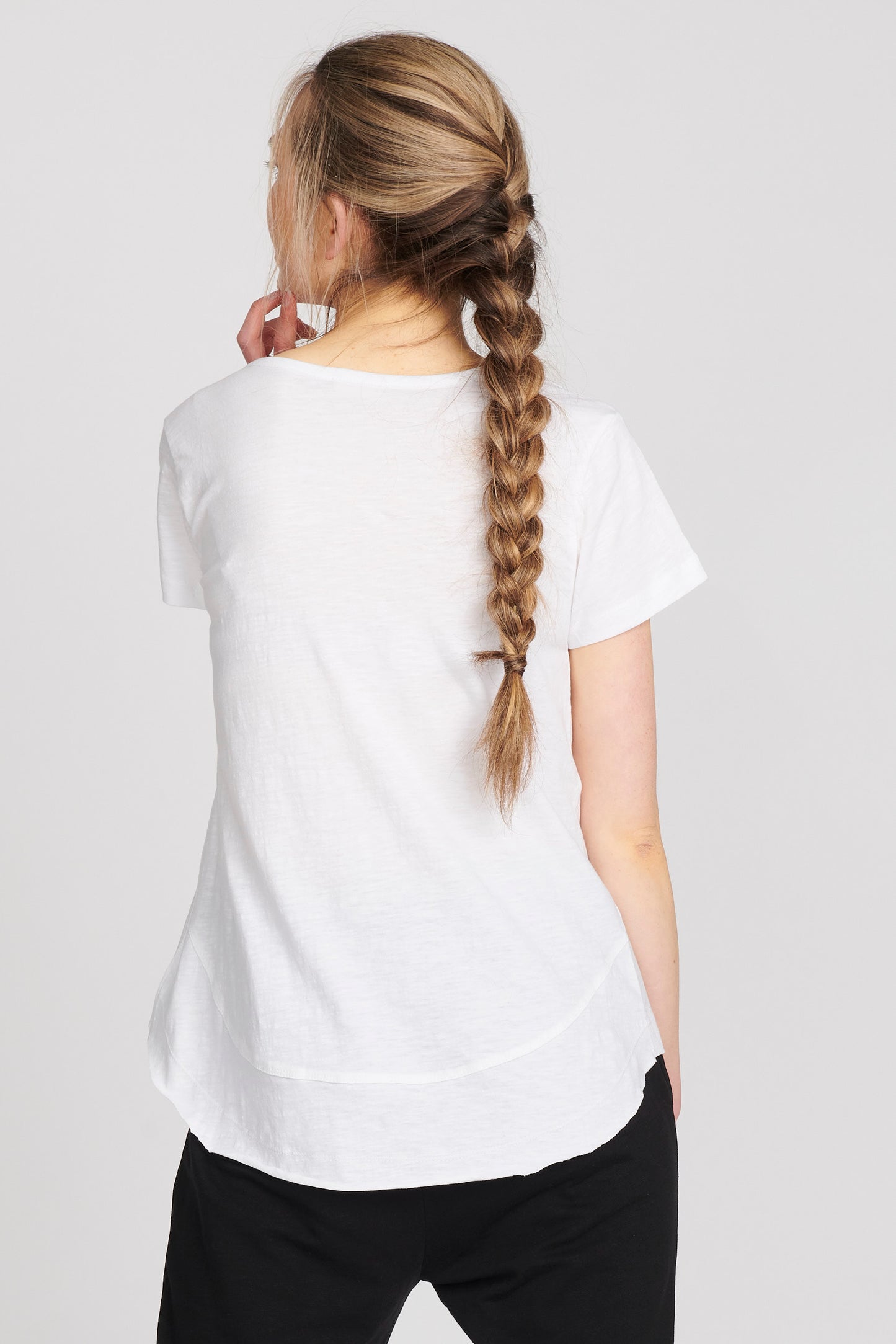 Robb & Lulu - Melrose V Neck Tee White