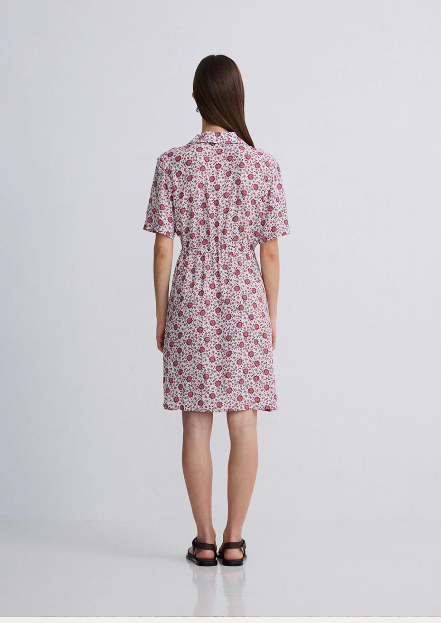 Yerse - Short Creppe Dress - Aubergine Flowers