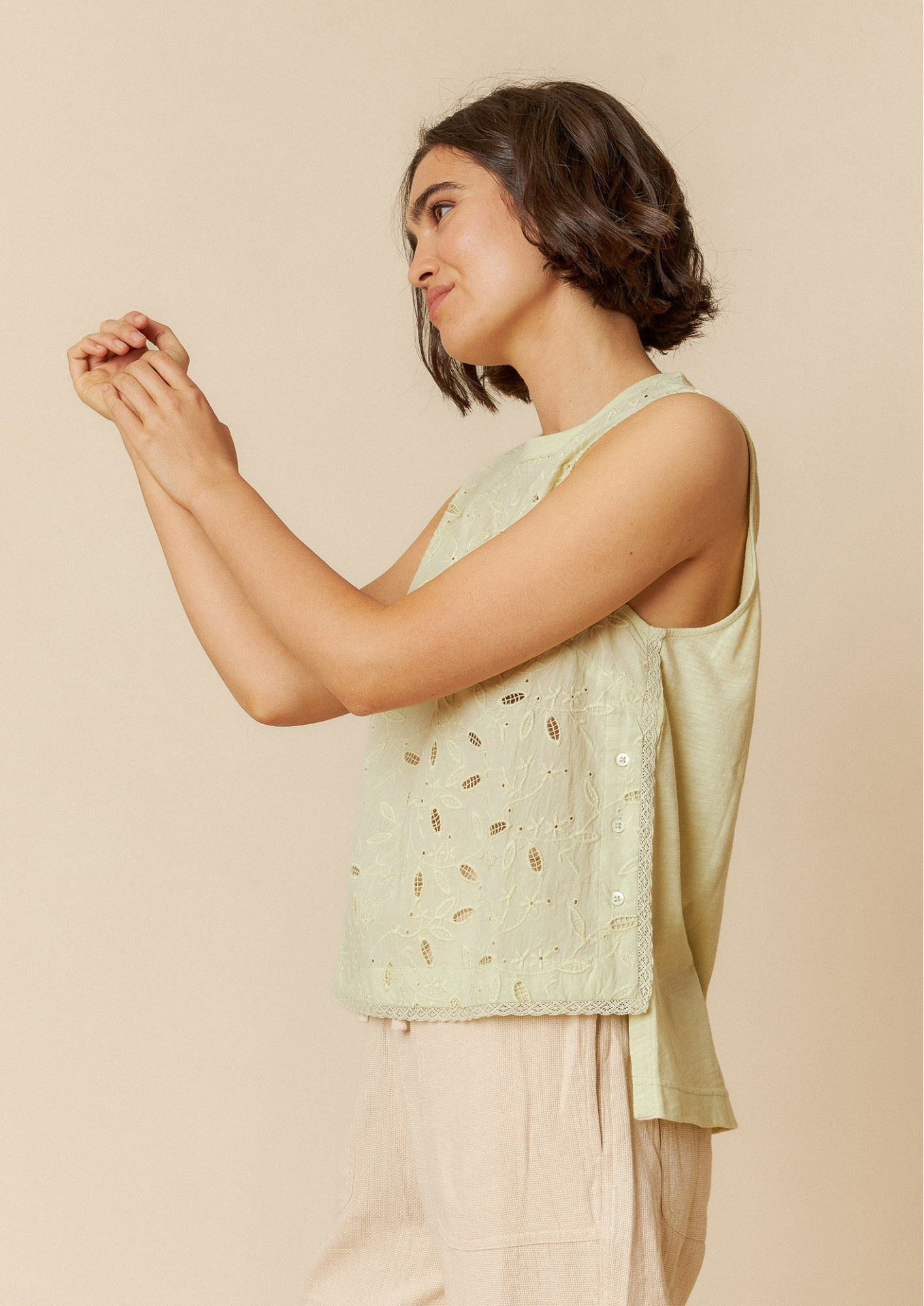 Indi & Cold Aloe Lace Combined T-Shirt