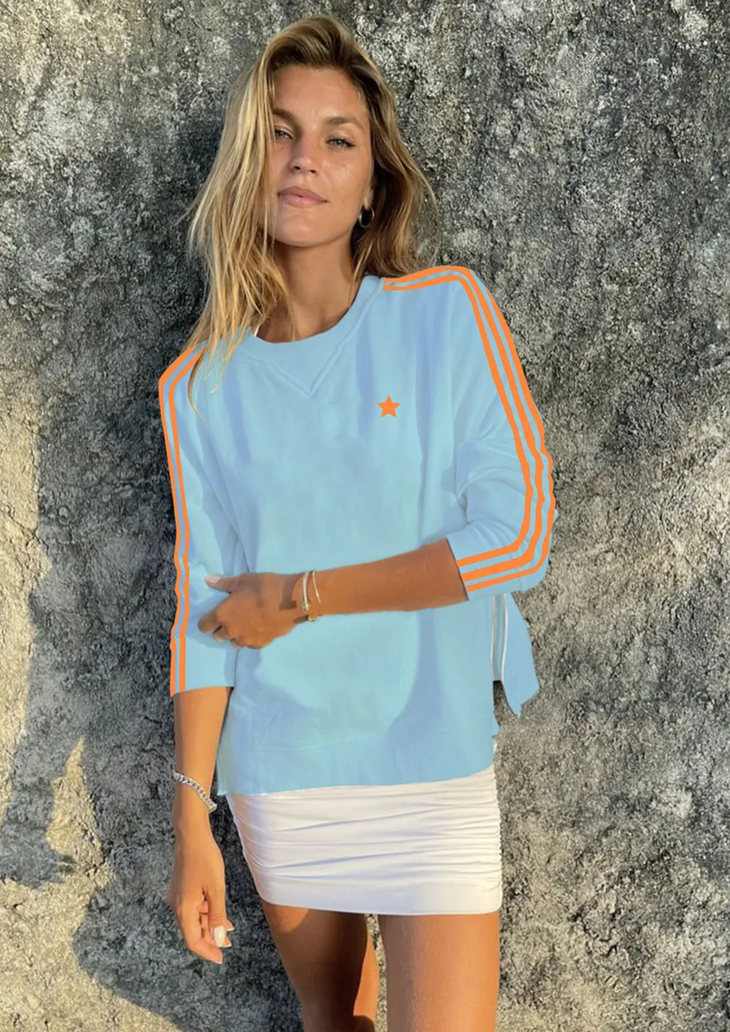 Sophie Moran - Arm Stripe Sweater - Baby Blue/Orange