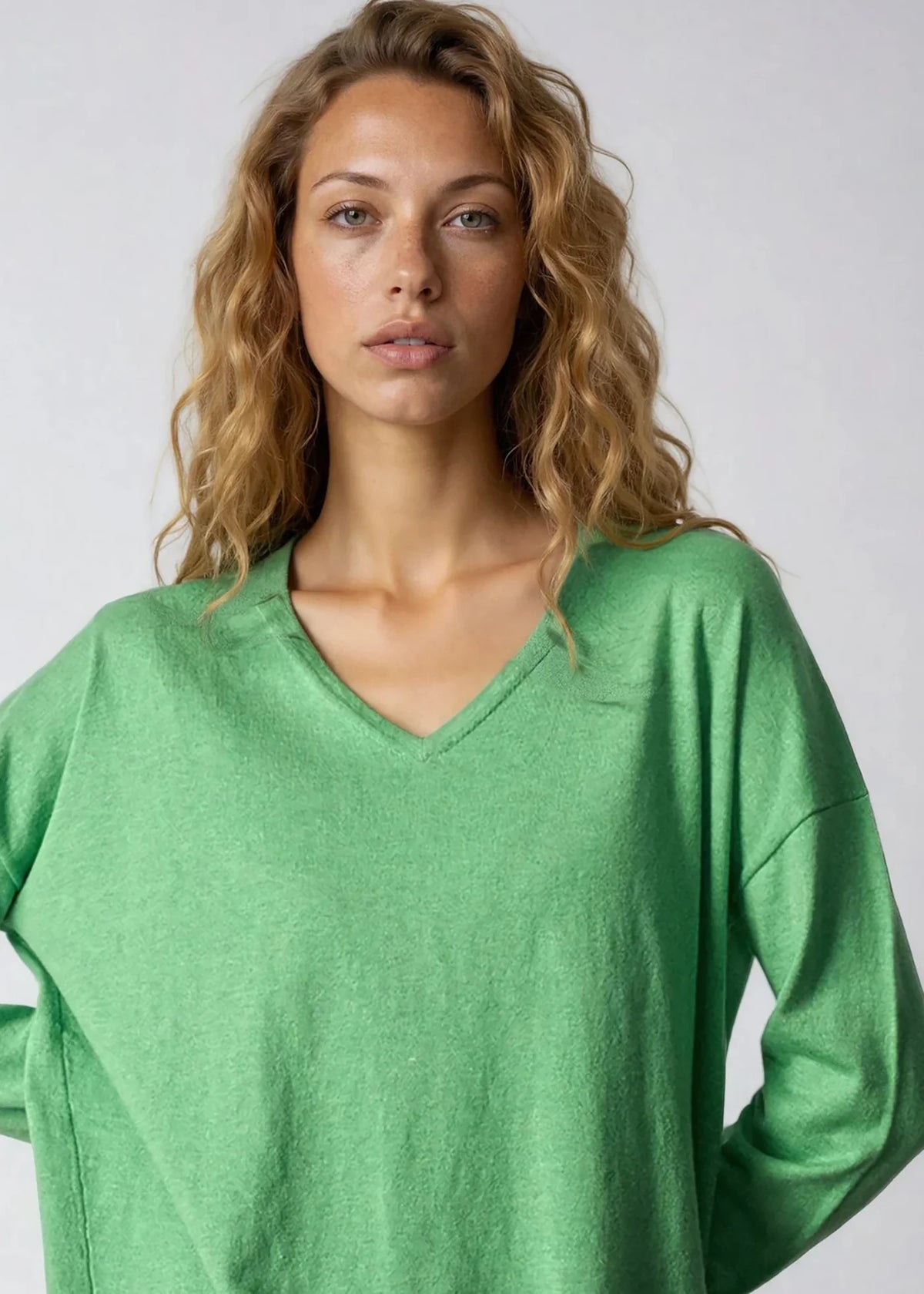 Alete Threads The V Sweater Mint