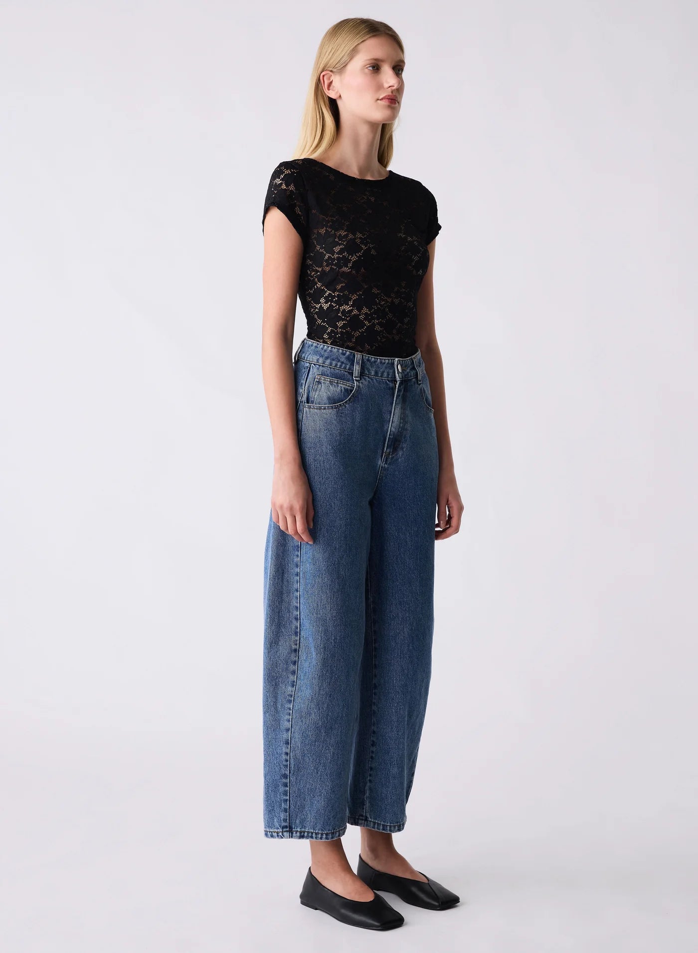 ESMAEE Reunion Lace Top Black
