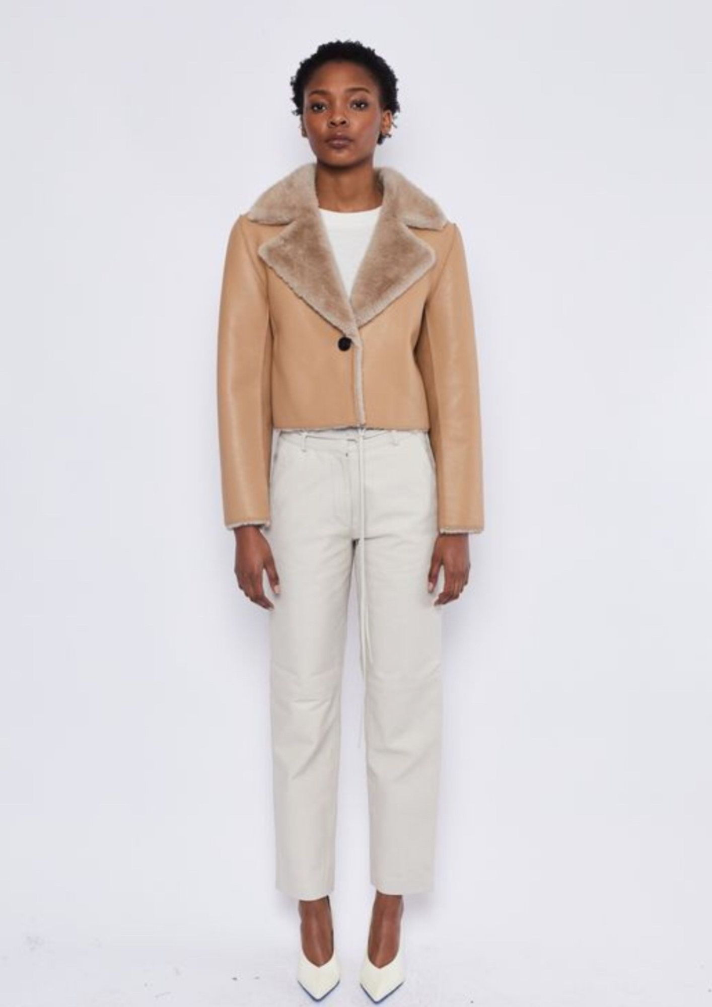 DEA Faux Fur Cropped Coat Shearling - Beige