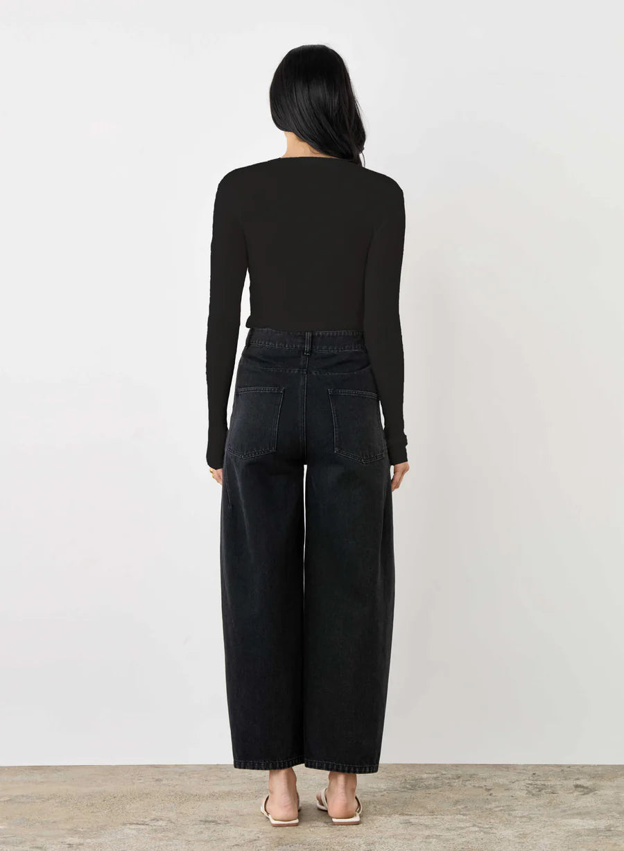 Esmaee - Sidewalk Knit Top - Black