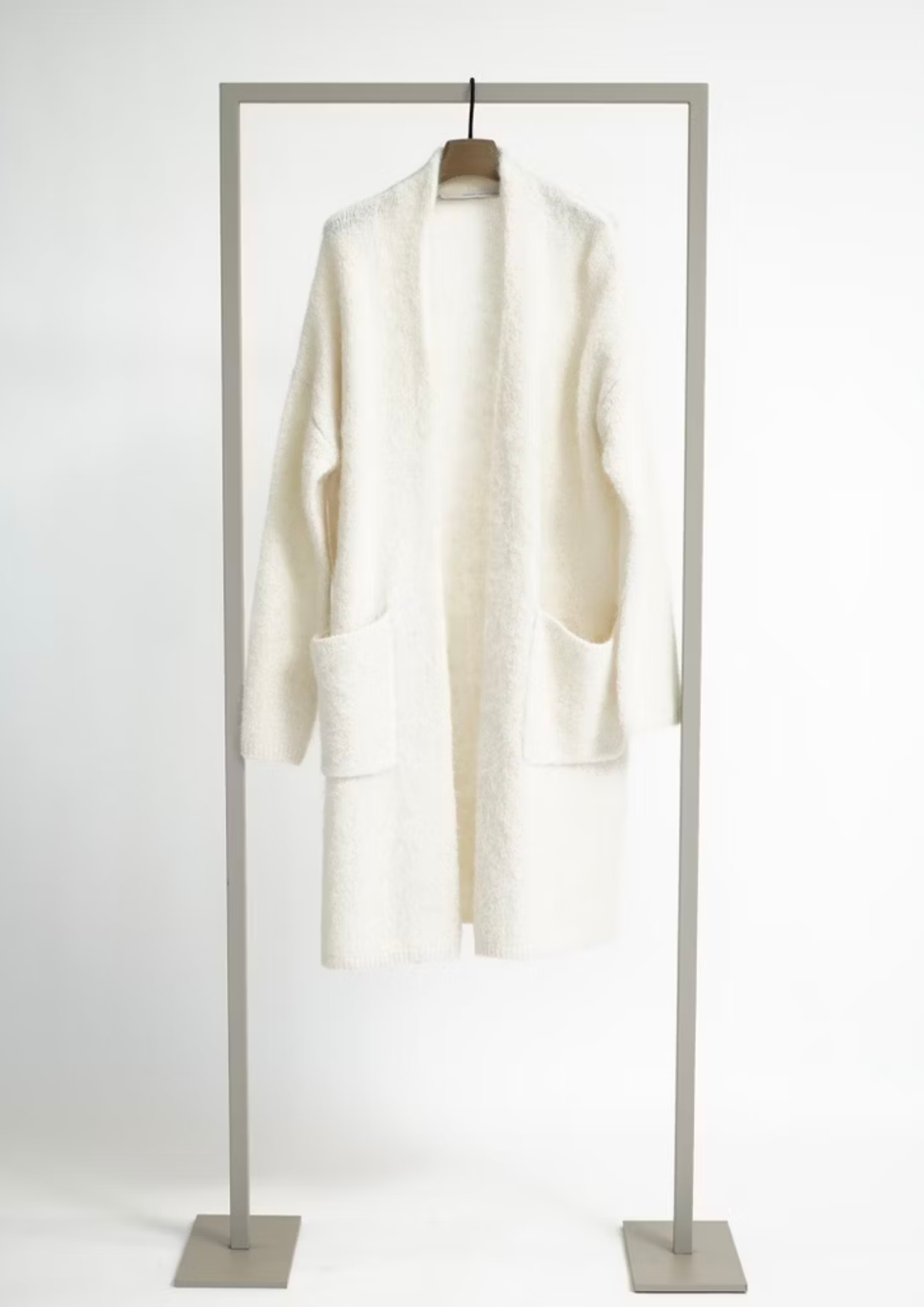 Herzens Super White Cardigan 1310