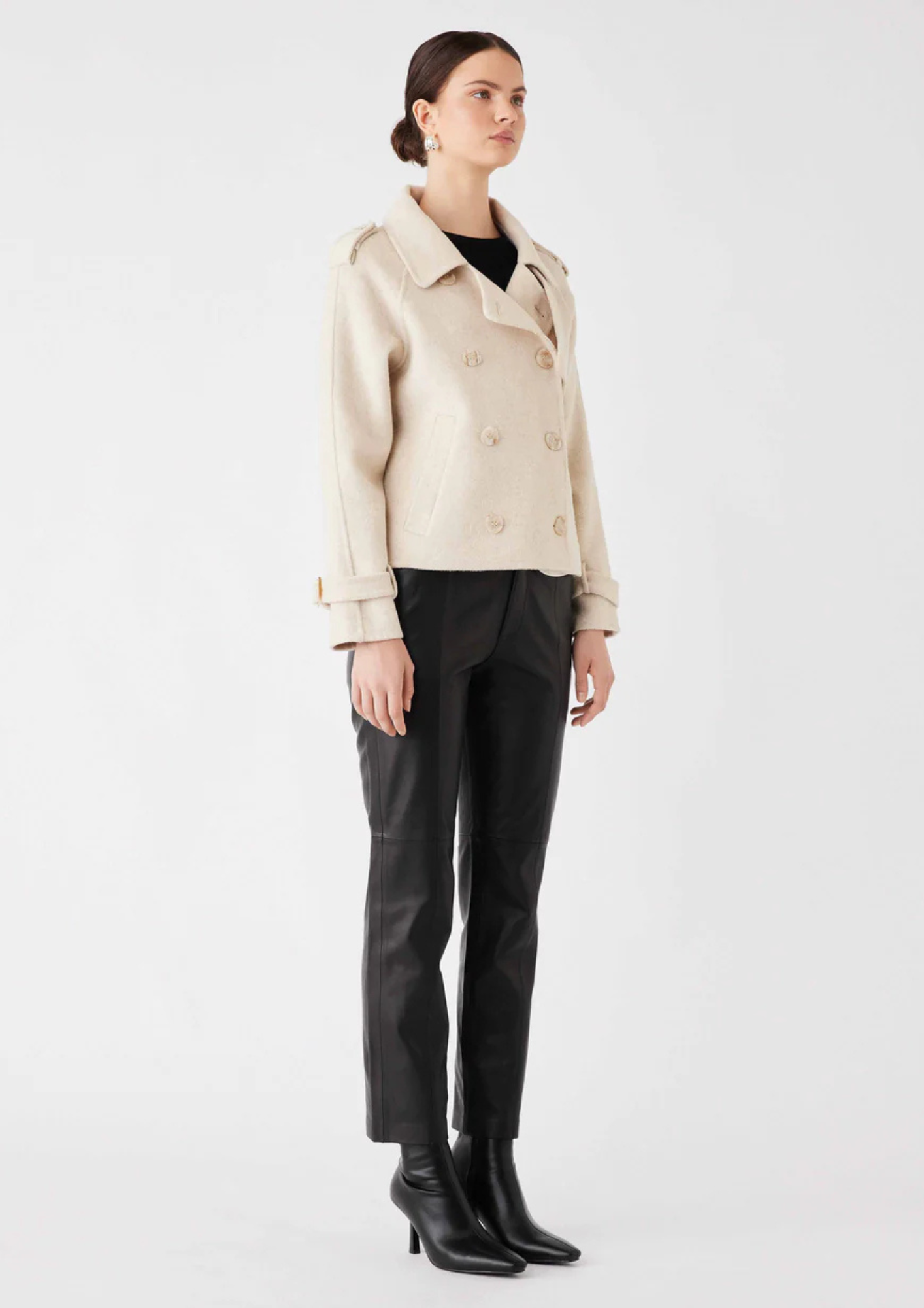 Esmaee - Virtual Cropped Trench - Cream