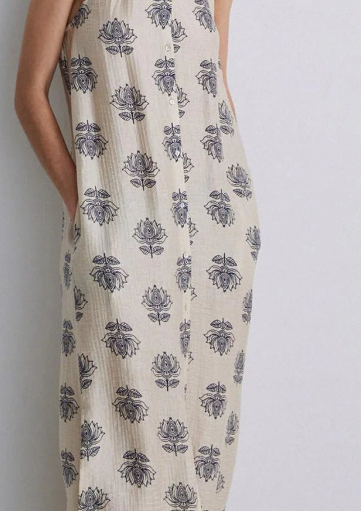 Yerse - Midi Viscose Dress - Natural Flowers