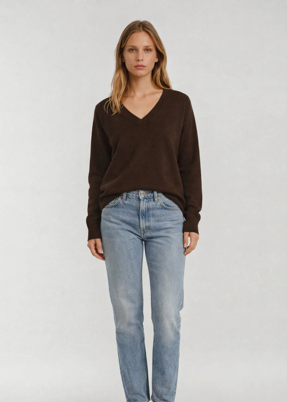 Alete Threads - Trevi V Neck - Chocolate