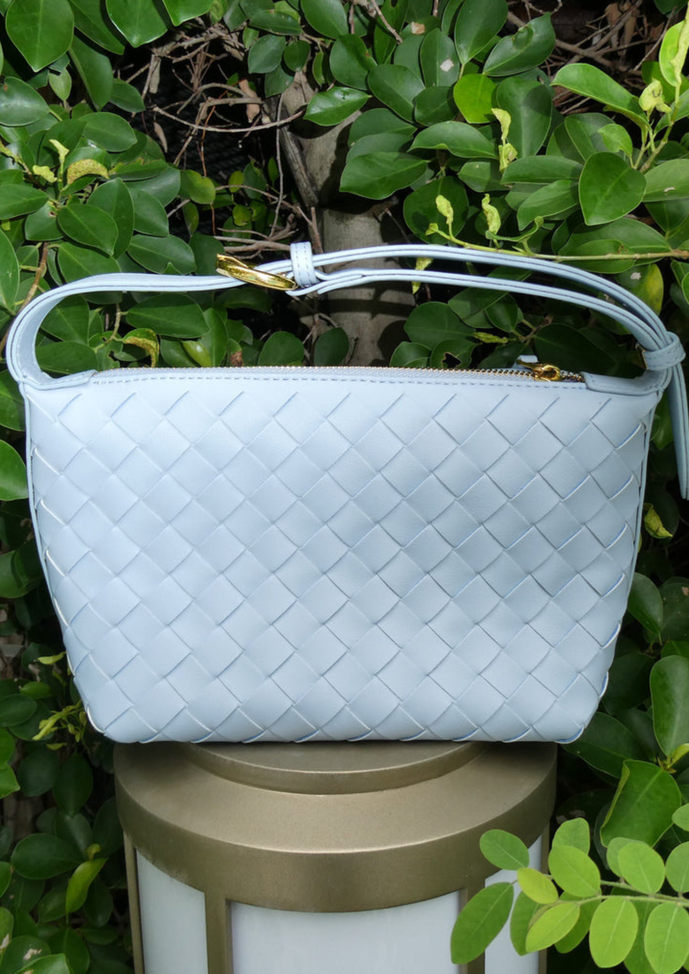 L’ORA D’ORO PENNY Adjustable Strap Handbag - Baby Blue