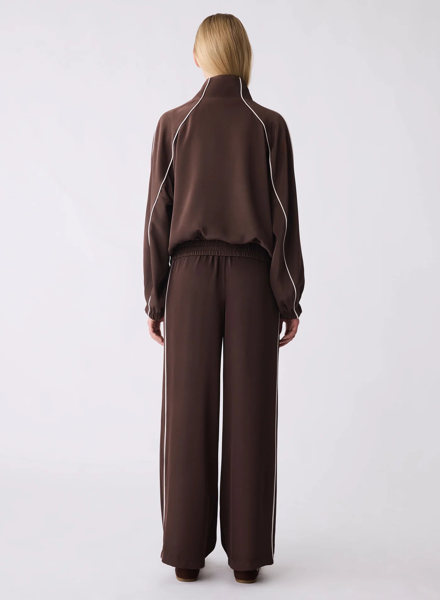 ESMAEE Staycation Jacket Chocolate