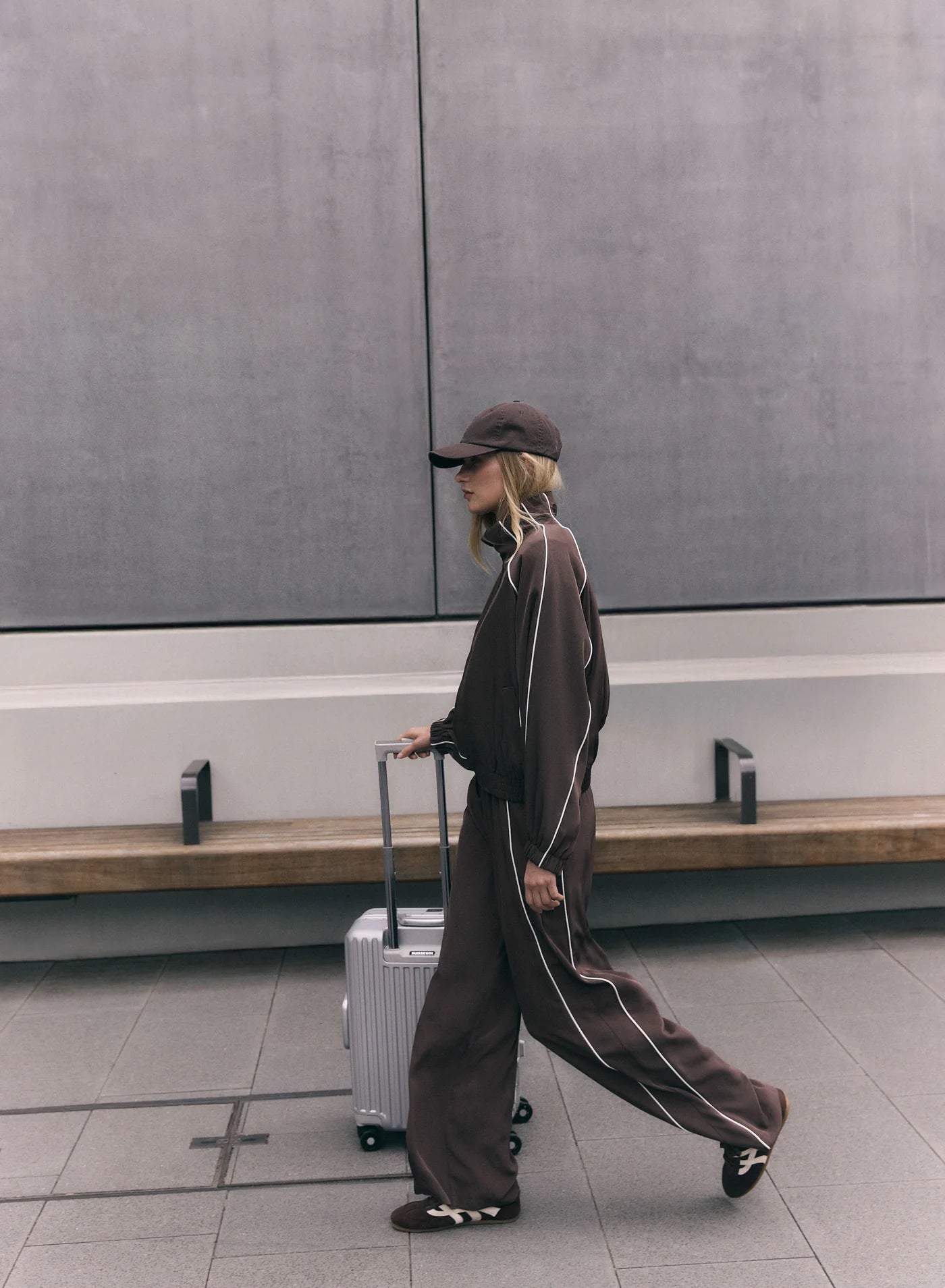 ESMAEE Staycation Jacket Chocolate
