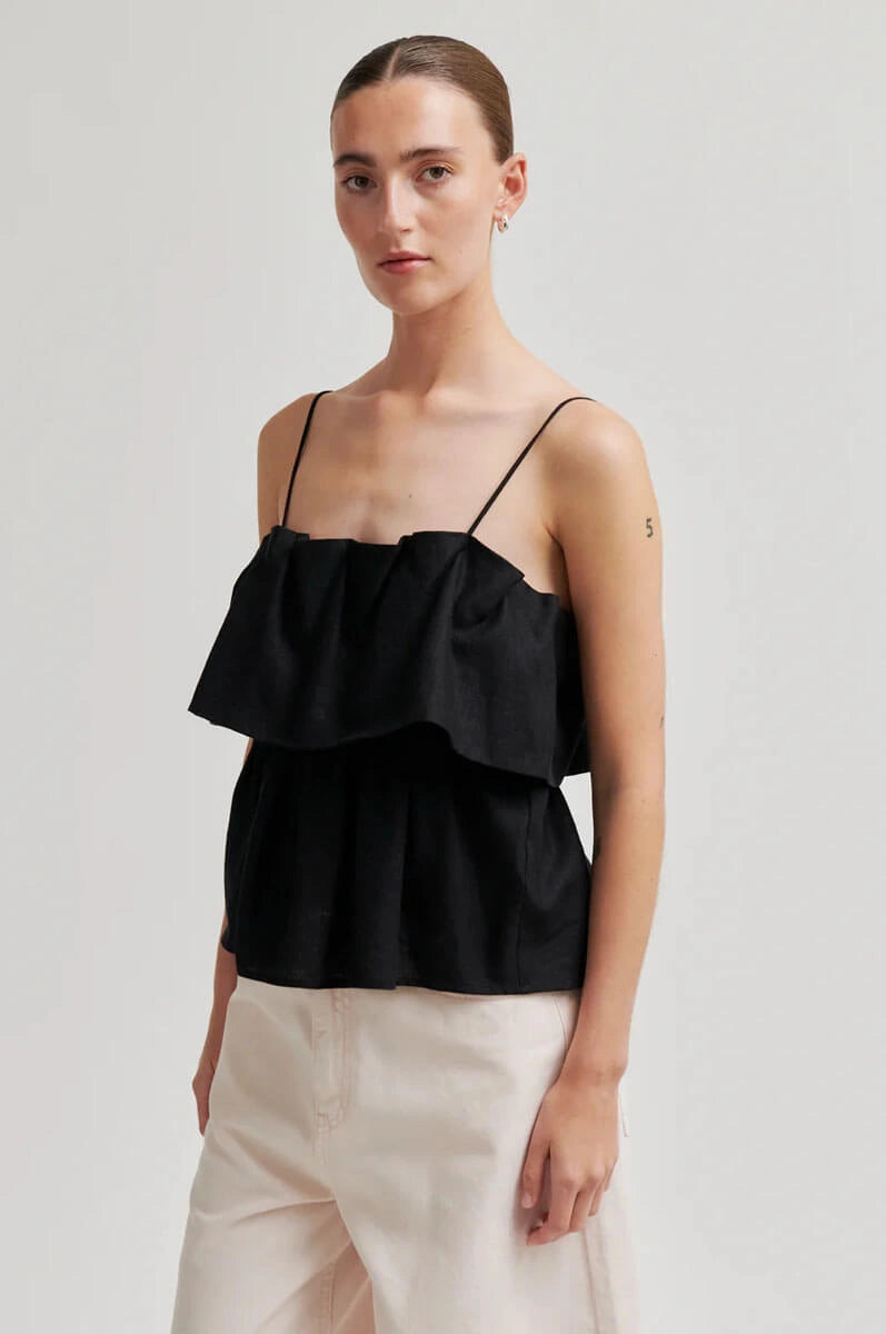 Second Female Aïe Top Black