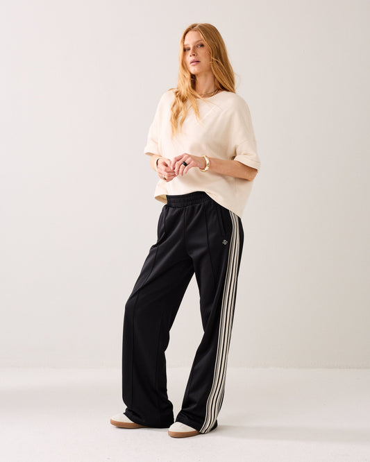 Summum black track pant — official photo 1
