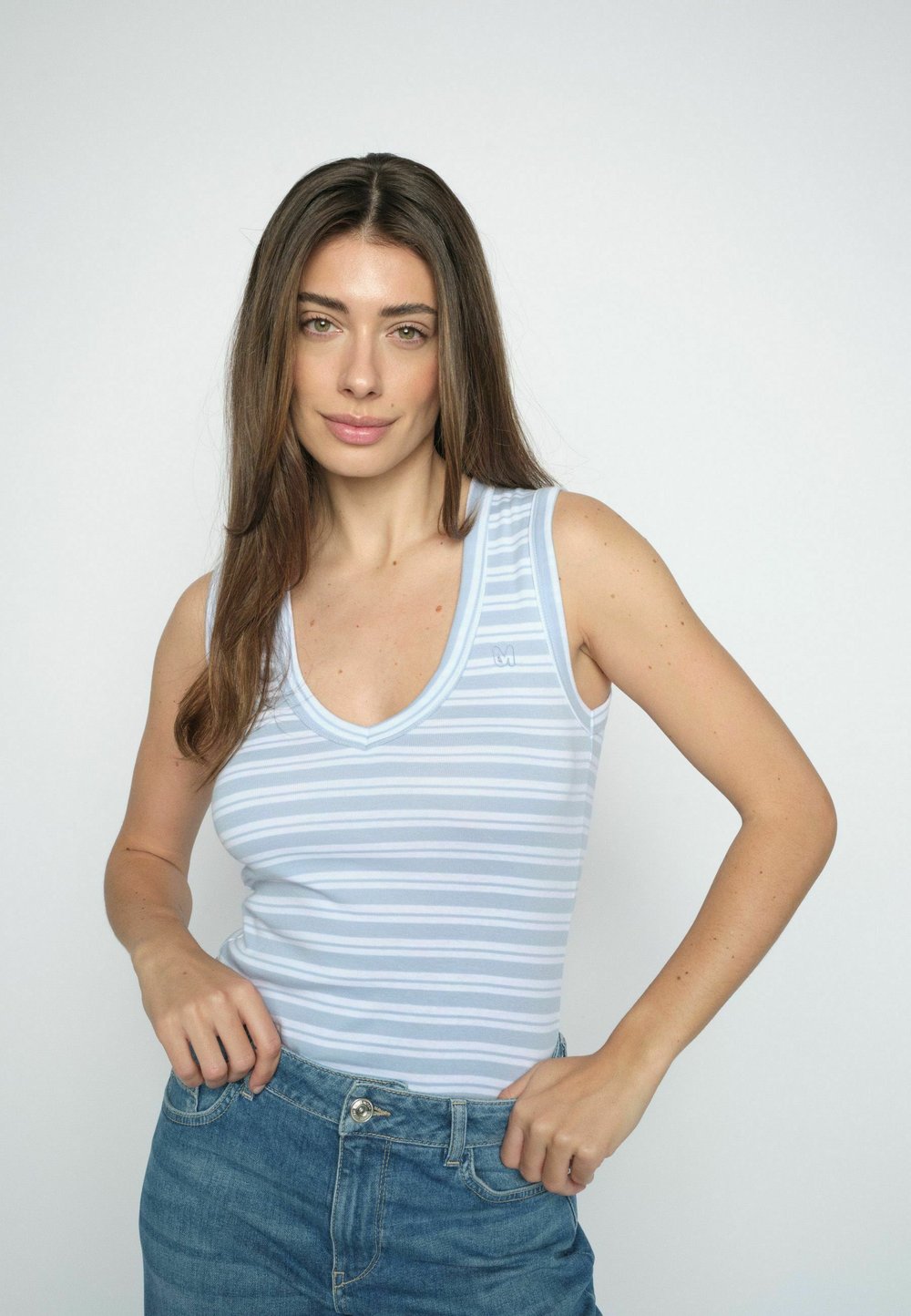 Mos Mosh Elle V-Neck Tank Skyway view 1